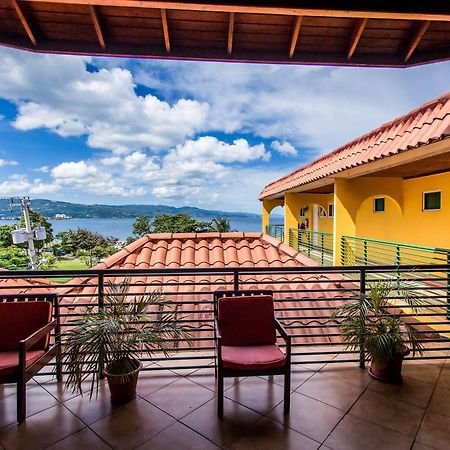 Altamont West Hotel Teluk Montego Bagian luar foto