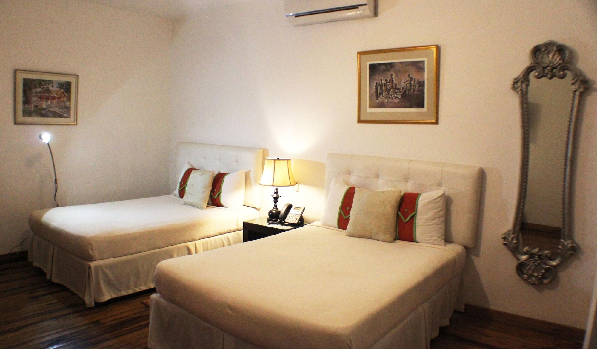Altamont West Hotel Teluk Montego Bagian luar foto